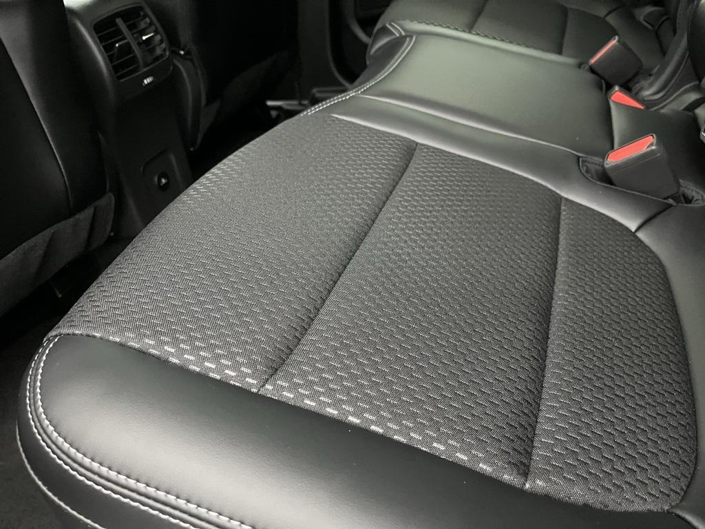 new 2025 Ford Escape PHEV car, priced at $33,099