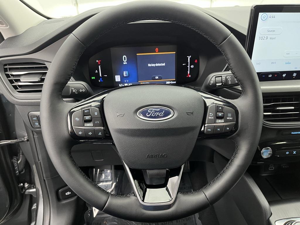 new 2025 Ford Escape PHEV car, priced at $33,099