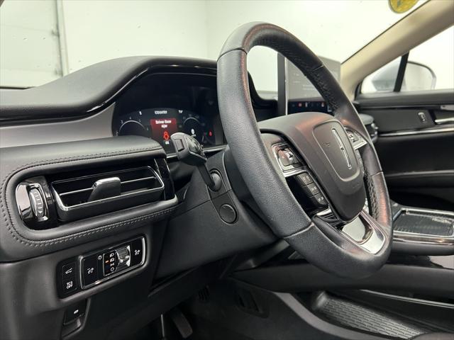 used 2023 Lincoln Nautilus car, priced at $33,000