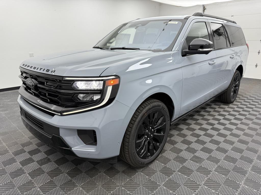 new 2025 Ford Expedition Max car, priced at $81,724