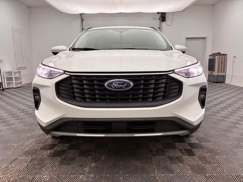 new 2026 Ford Escape PHEV car, priced at $34,385
