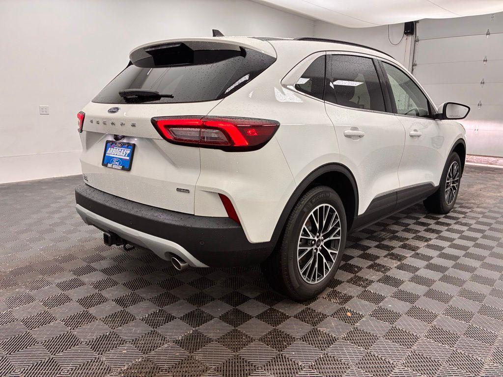 new 2026 Ford Escape PHEV car, priced at $34,385