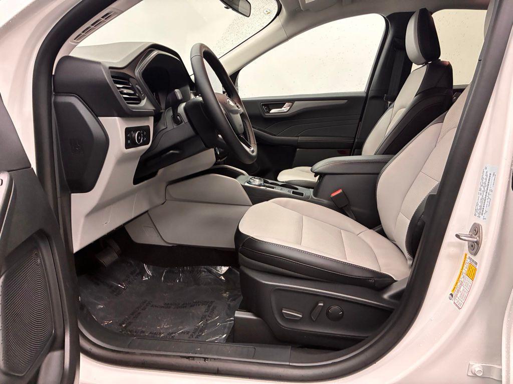 new 2026 Ford Escape PHEV car, priced at $34,385