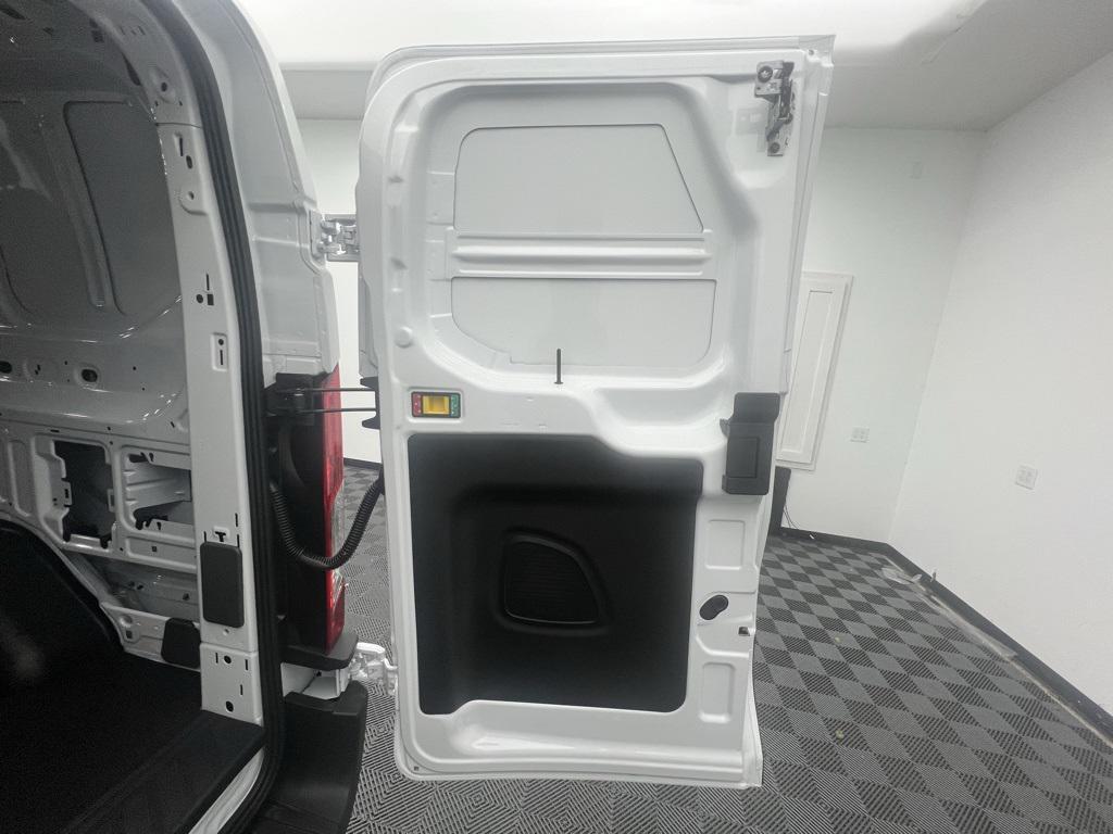 new 2024 Ford Transit-250 car, priced at $40,000