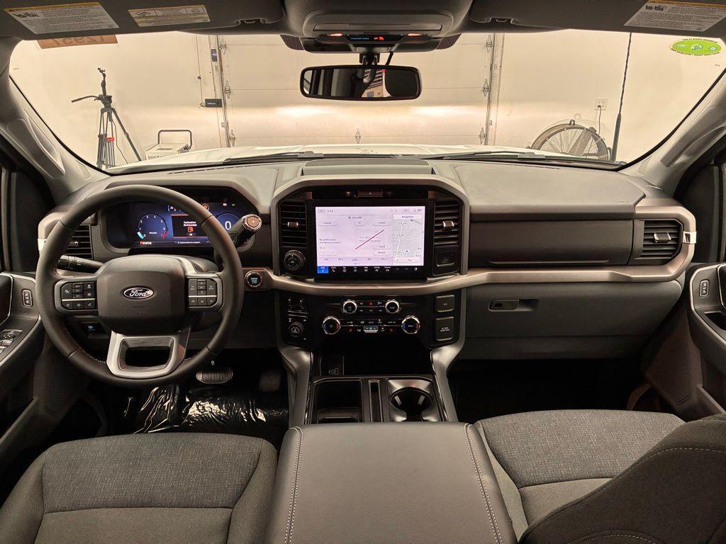 new 2025 Ford F-150 car, priced at $61,904