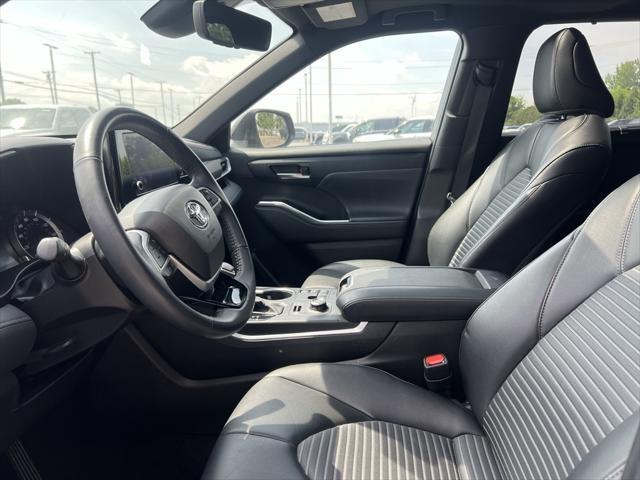 used 2024 Toyota Highlander car, priced at $43,178