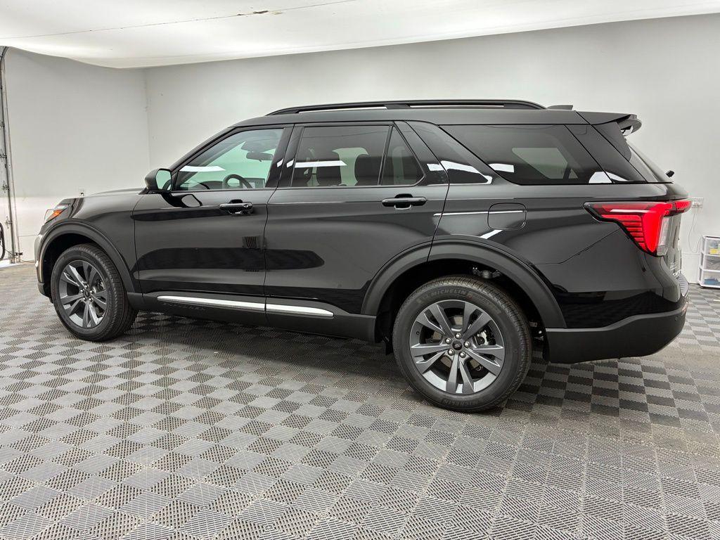 new 2025 Ford Explorer car, priced at $46,004