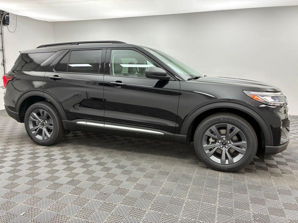 new 2025 Ford Explorer car, priced at $46,004