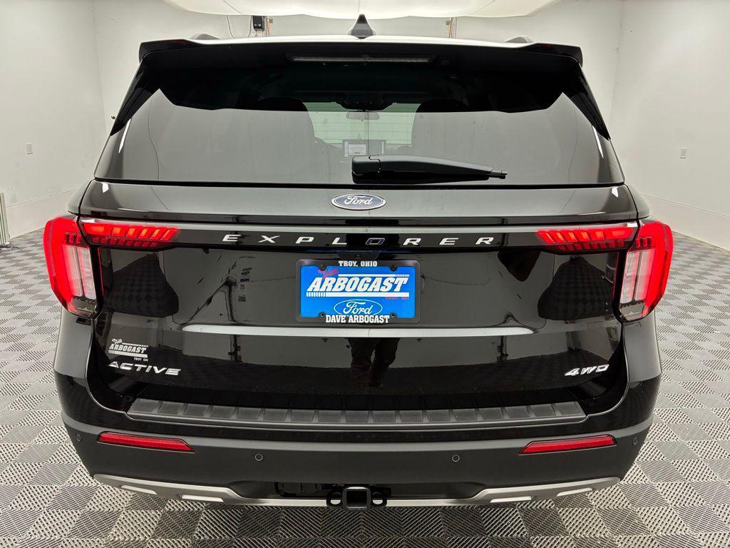 new 2025 Ford Explorer car, priced at $46,004