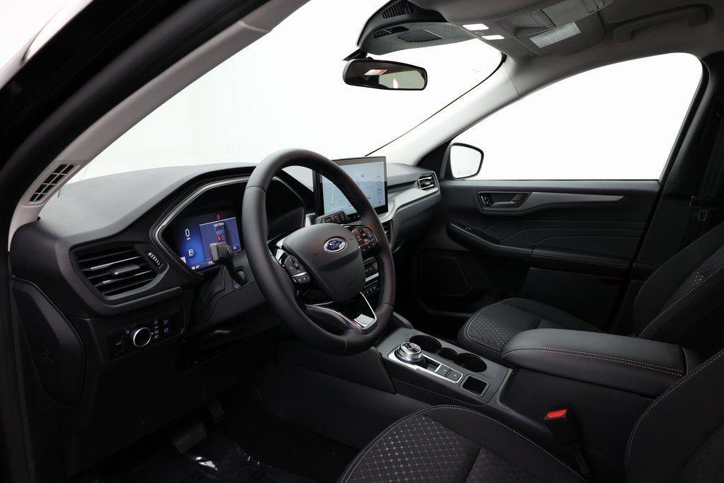 new 2025 Ford Escape car, priced at $28,279