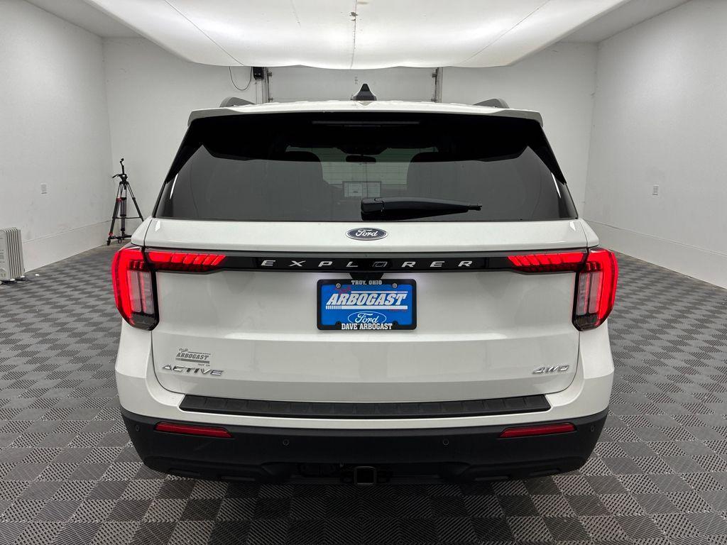 new 2025 Ford Explorer car, priced at $42,389