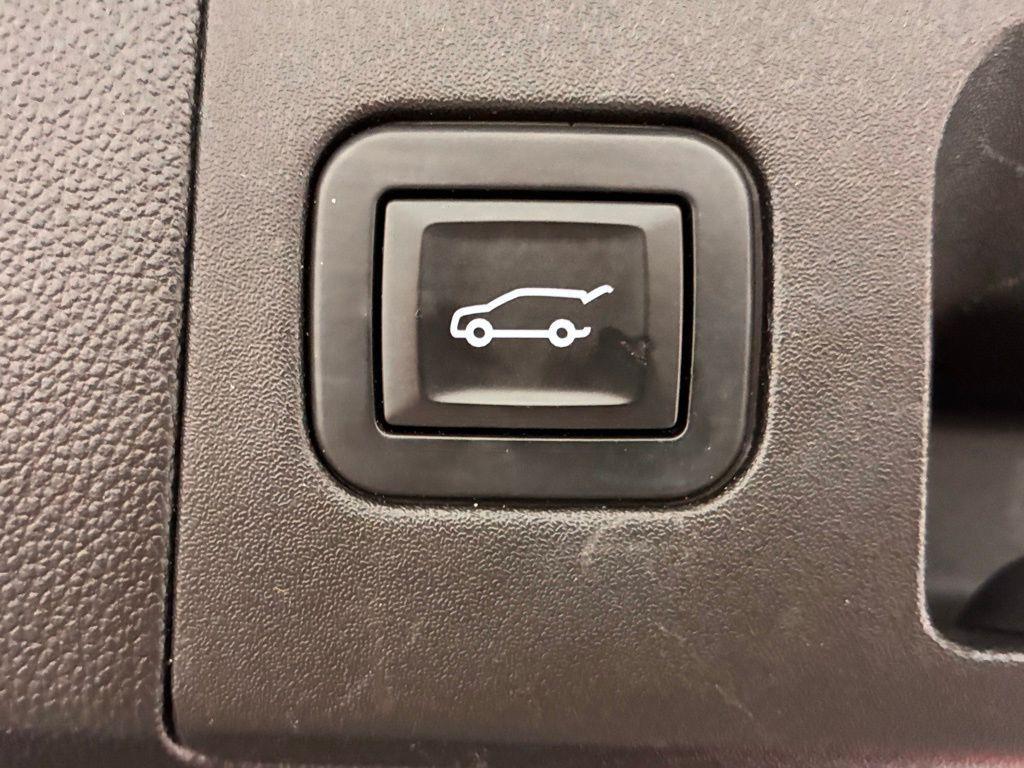 used 2019 Cadillac XT5 car, priced at $18,899