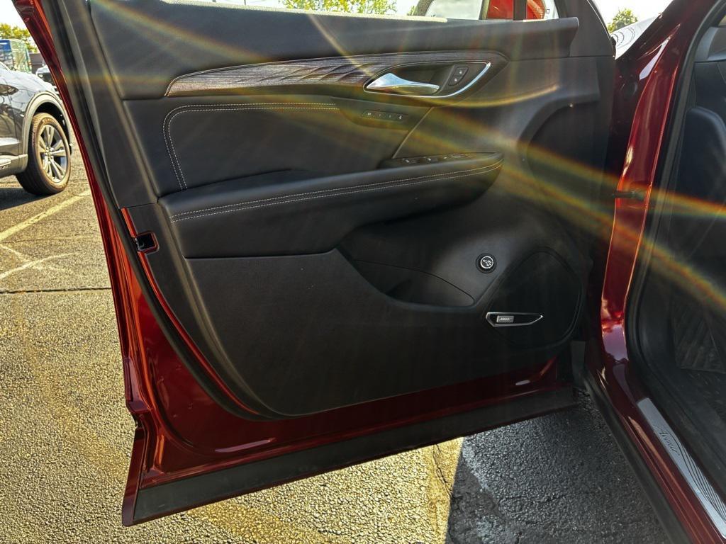 used 2022 Buick Envision car, priced at $29,878