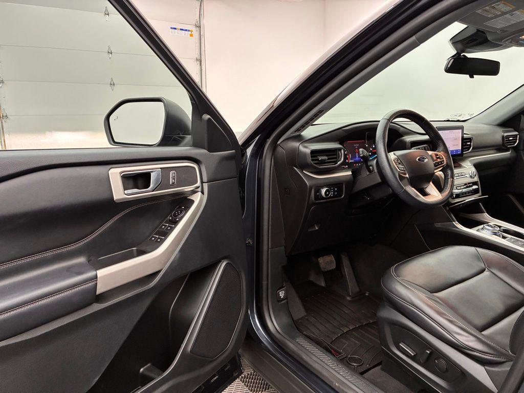 used 2022 Ford Explorer car, priced at $28,180