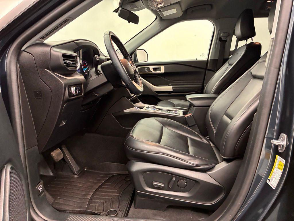 used 2022 Ford Explorer car, priced at $28,180