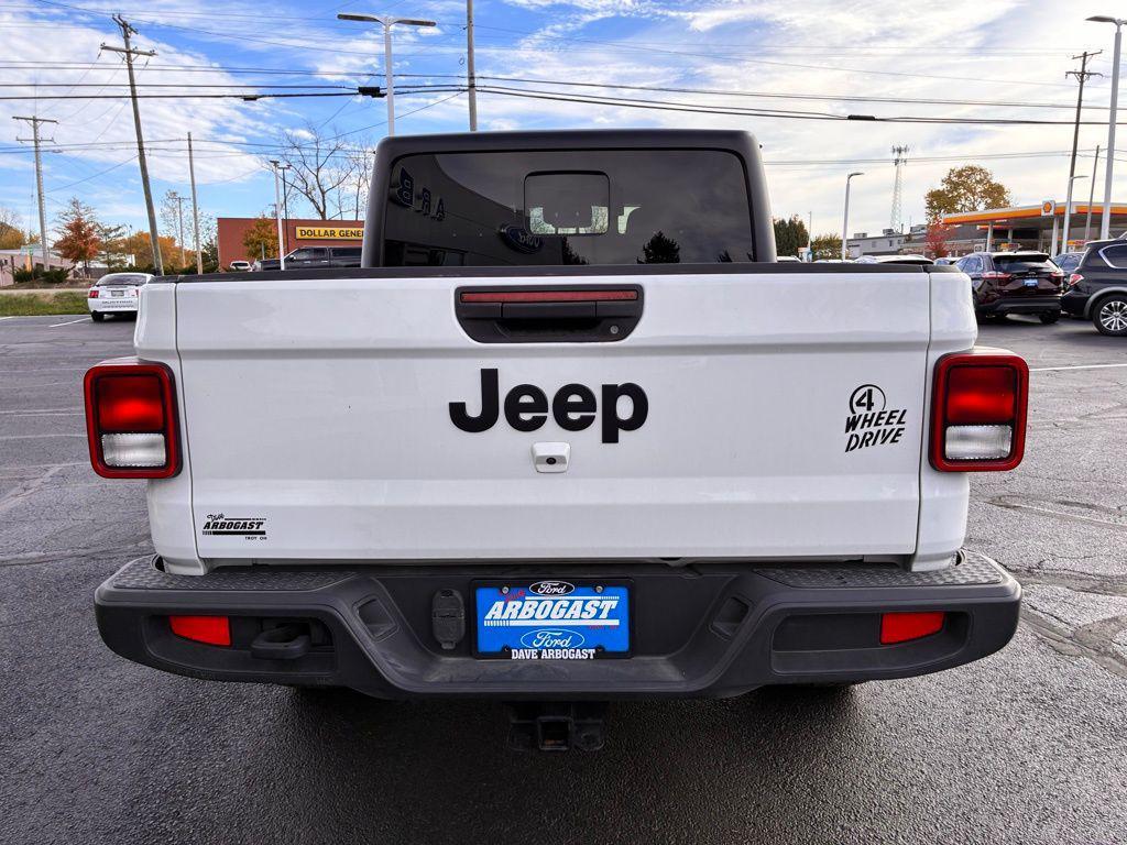 used 2021 Jeep Gladiator car, priced at $31,120