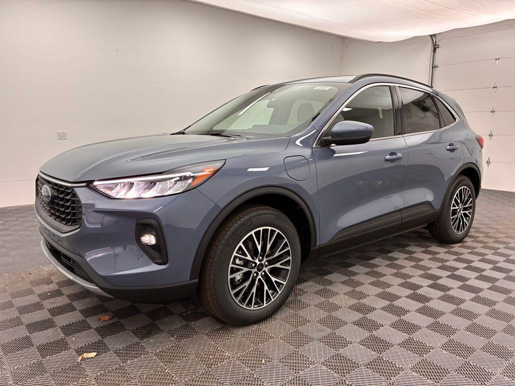 new 2026 Ford Escape PHEV car, priced at $33,530