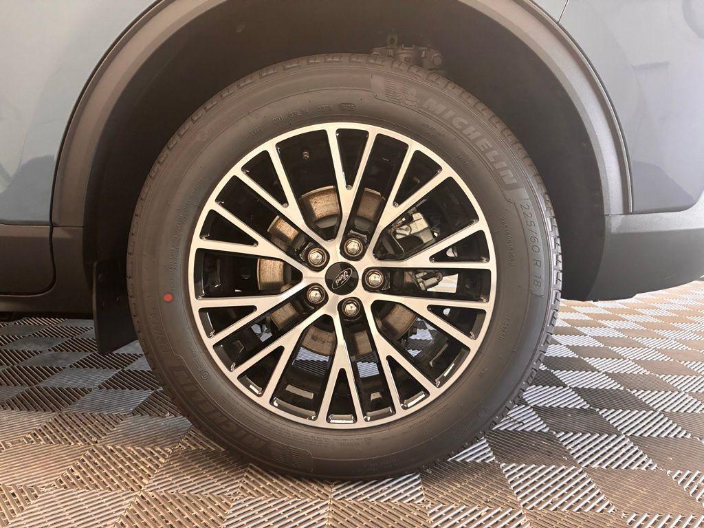 new 2026 Ford Escape PHEV car, priced at $33,530