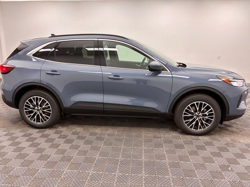 new 2026 Ford Escape PHEV car, priced at $33,530