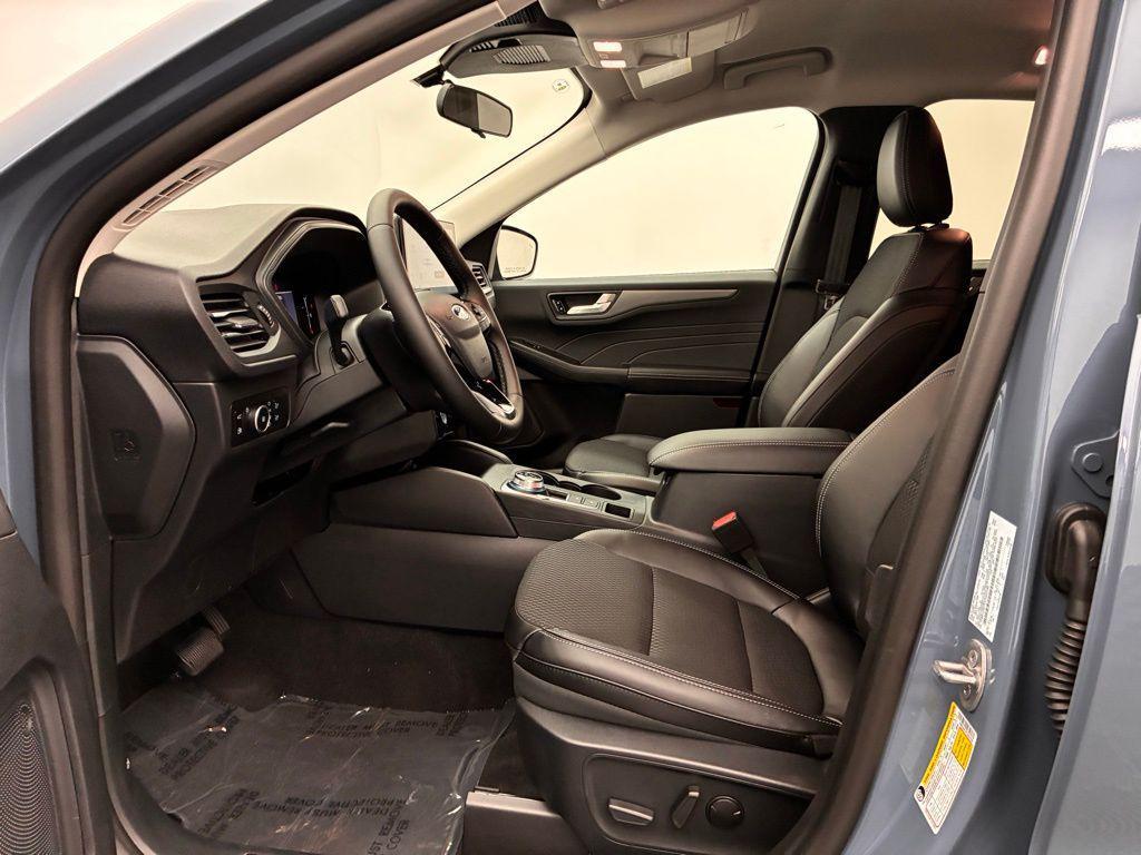 new 2026 Ford Escape PHEV car, priced at $33,530