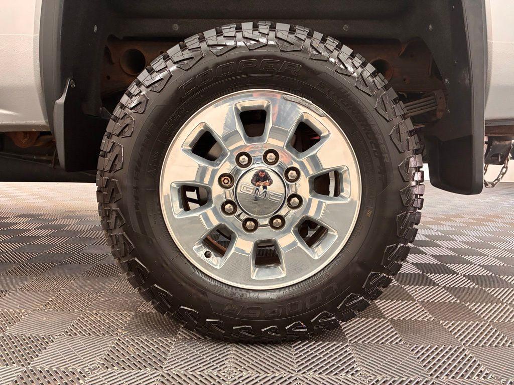 used 2015 GMC Sierra 2500 car, priced at $38,291