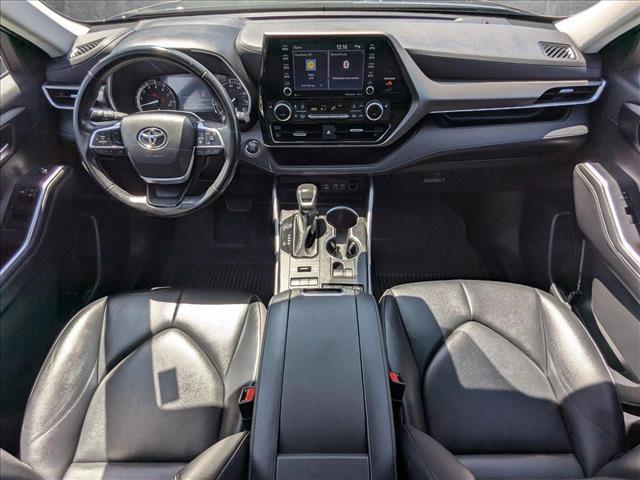 used 2022 Toyota Highlander car, priced at $38,772
