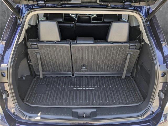used 2022 Toyota Highlander car, priced at $38,772