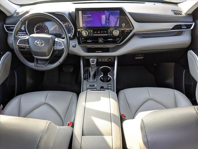 used 2023 Toyota Highlander car, priced at $36,991