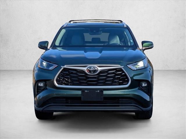 used 2023 Toyota Highlander car, priced at $36,991