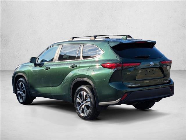 used 2023 Toyota Highlander car, priced at $36,991