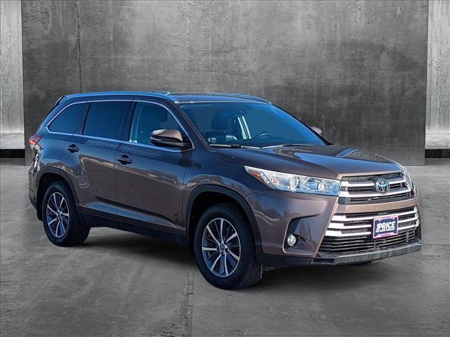 used 2019 Toyota Highlander car, priced at $31,340