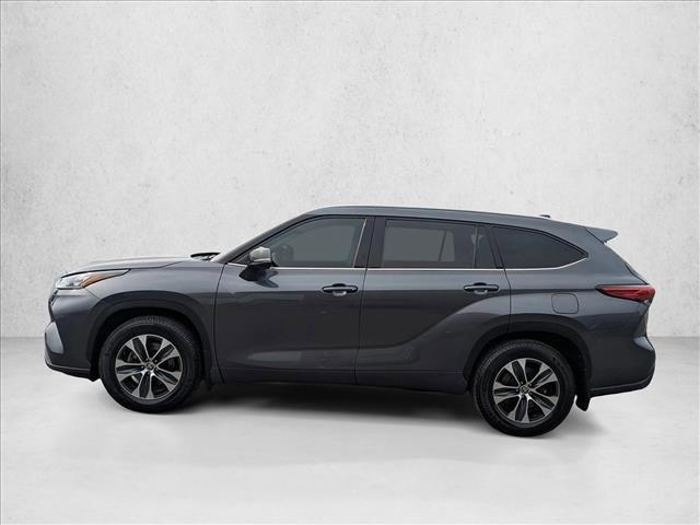 used 2020 Toyota Highlander car, priced at $25,222