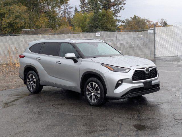 used 2023 Toyota Highlander car, priced at $36,732