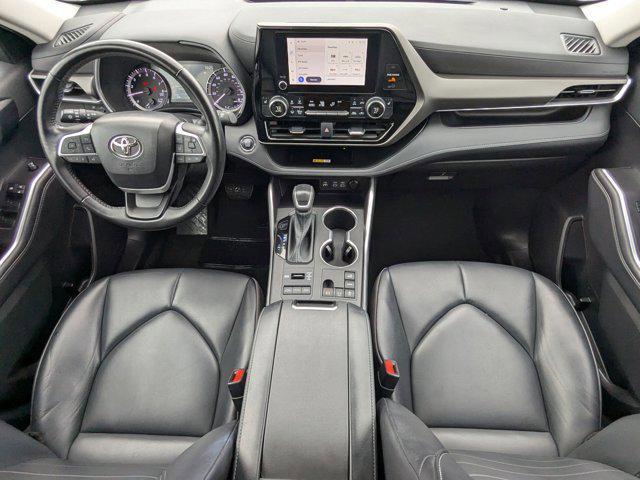 used 2023 Toyota Highlander car, priced at $36,732