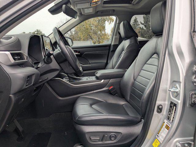 used 2023 Toyota Highlander car, priced at $36,732