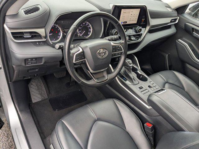 used 2023 Toyota Highlander car, priced at $36,732