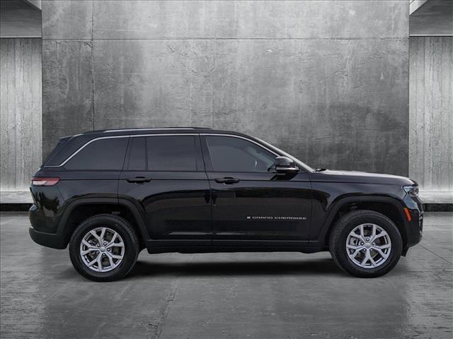 used 2022 Jeep Grand Cherokee car, priced at $32,696