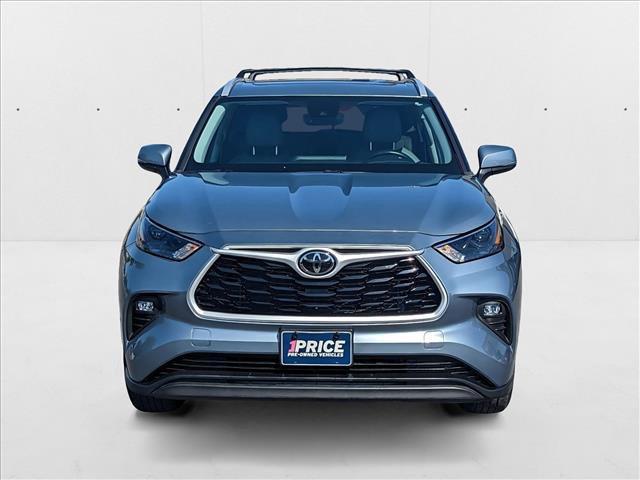 used 2023 Toyota Highlander car, priced at $37,612