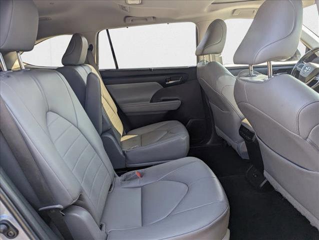 used 2023 Toyota Highlander car, priced at $37,612