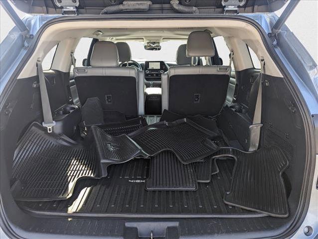 used 2023 Toyota Highlander car, priced at $37,612