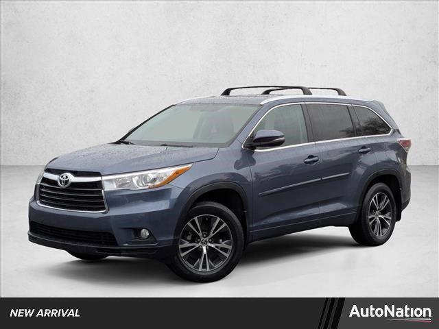 used 2016 Toyota Highlander car, priced at $19,499