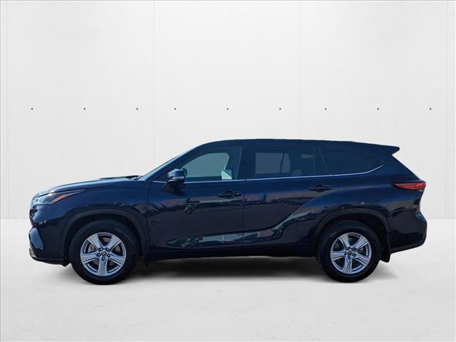 used 2022 Toyota Highlander car, priced at $29,922