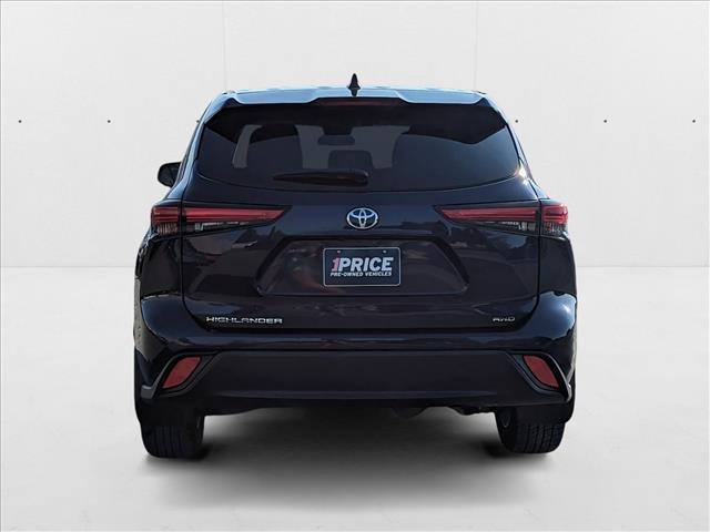 used 2022 Toyota Highlander car, priced at $29,922