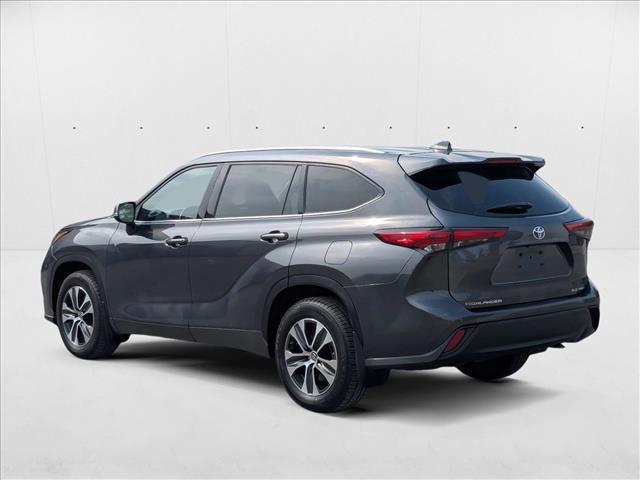 used 2021 Toyota Highlander car, priced at $31,744