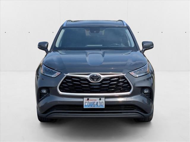 used 2021 Toyota Highlander car, priced at $31,744