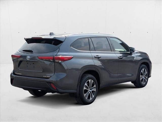 used 2021 Toyota Highlander car, priced at $31,744