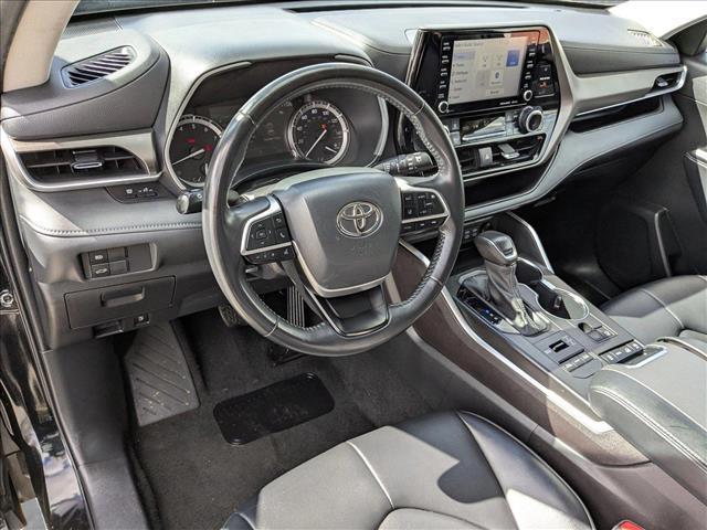 used 2022 Toyota Highlander car, priced at $33,925