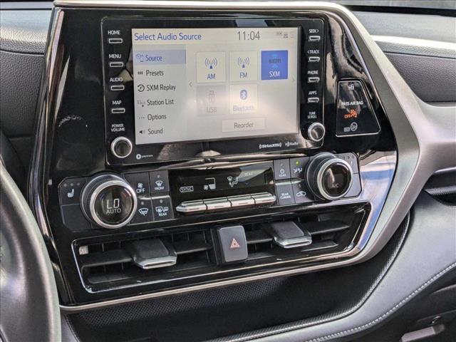 used 2022 Toyota Highlander car, priced at $33,925
