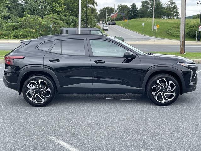 new 2025 Chevrolet Trax car, priced at $26,470