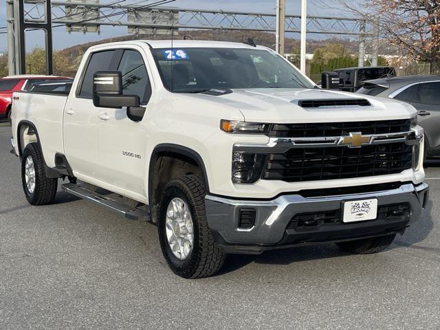 used 2024 Chevrolet Silverado 3500 car, priced at $57,995